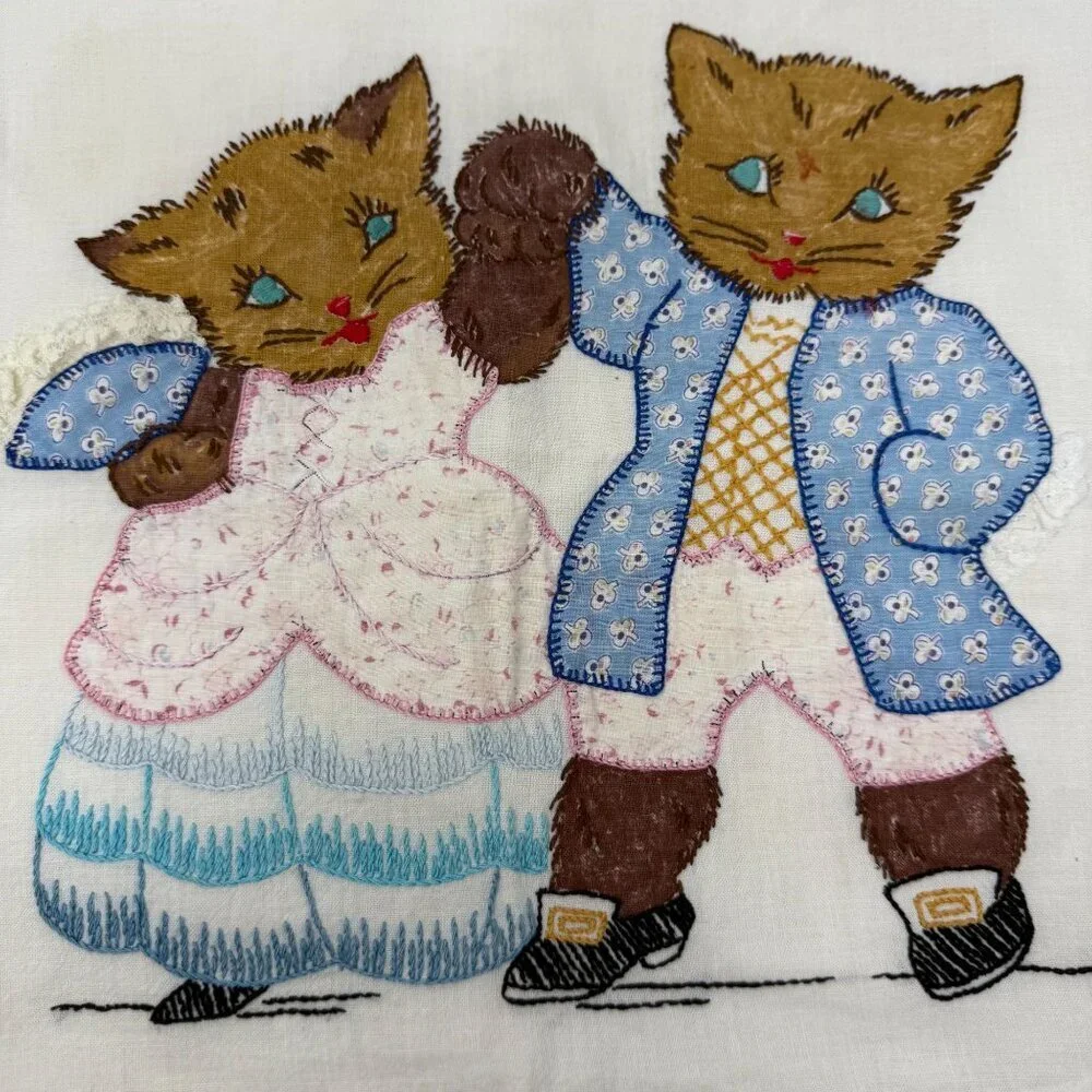Vintage Handcrafted Cat Couple Quilted Pillow Case Scalloped Edge Dancing